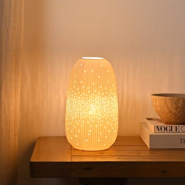 Hestia White Short Ribbed Ceramic Table Lamp – 1