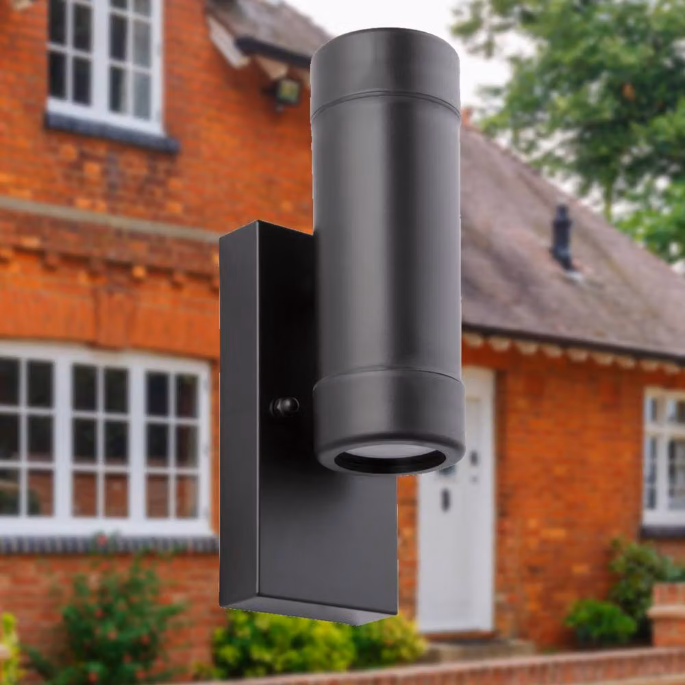 First Choice Lighting Gale Polypropylene Maritime Wall Light with Dusk Sensor in Black and Transparent – 3