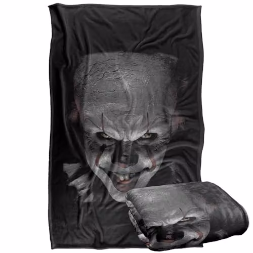 Warner Bros. It Pennywise The Clown Super Soft Fleece Throw Blanket, Multicolour, W: 91 cm, D: 147 cm