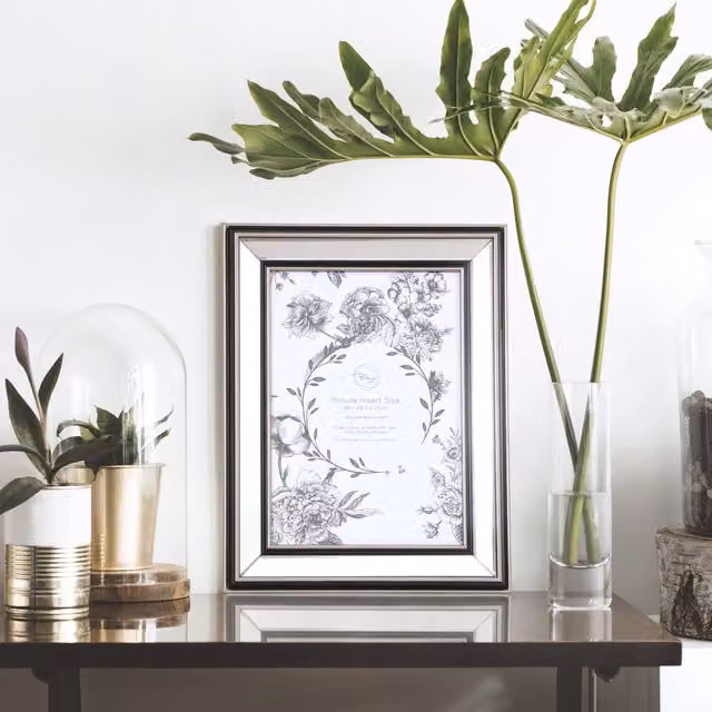 The Port. Co Gallery Mode Silver Mirrored Rectangular A4 Tabletop Photo Frame