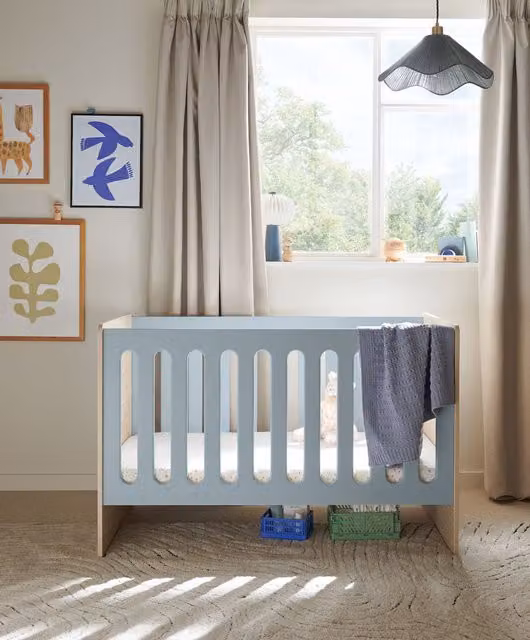 Mamas & Papas Vyne Cot in Bluebell and Oak