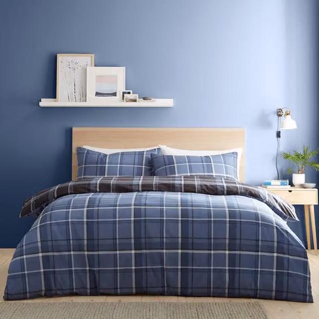 My Home Reversible Classic Checked Duvet Set in Blue, 140 x 200 cm