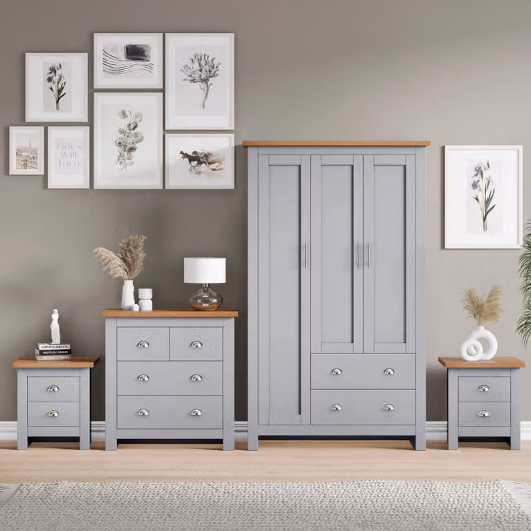 DHS Shaker 4 Piece Bedroom Set in Grey and White