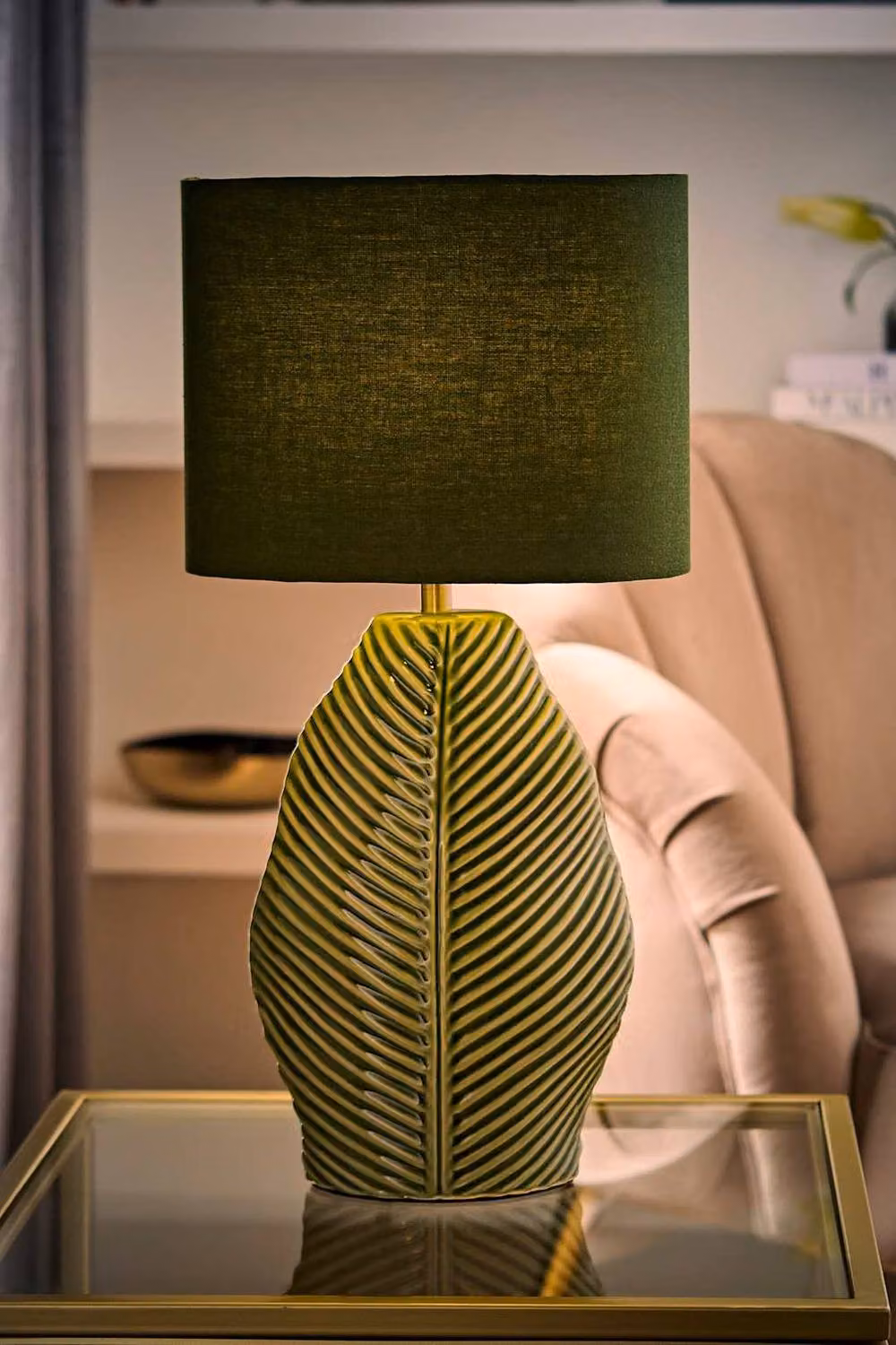 ValueLights Paloma Leaf Embossed Ceramic Table Lamp with Green Fabric Shade and Bulb – 3