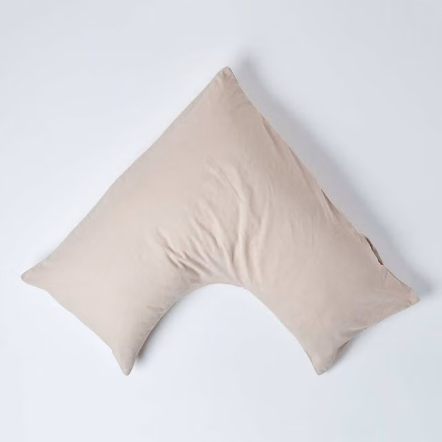 Homescapes Cooling Linen and Combed Cotton Pillowcase in Beige and Yellow