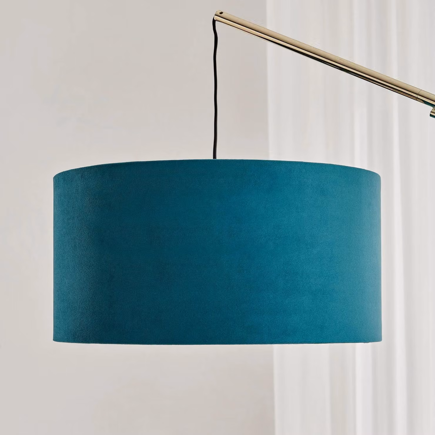 FurnitureboxUK Danielle Art Deco Arc Floor Lamp with Teal Velvet Shade, Brass Plate and Gold Marble Base – 2
