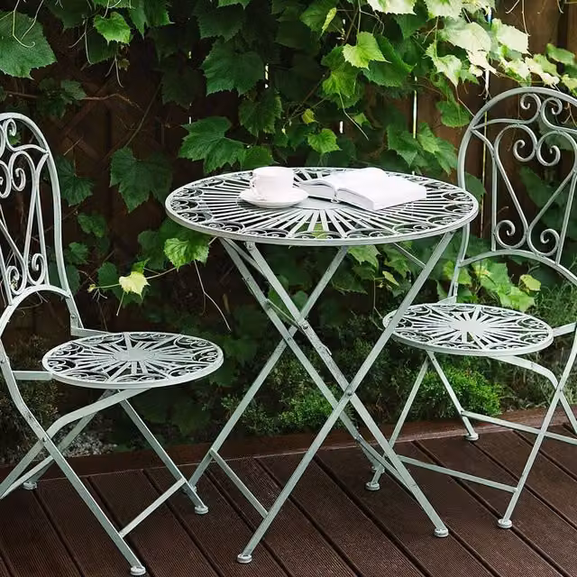 Wyld and Coco Green Metal Bistro Set with Round Table and 2 Folding Chairs – 1