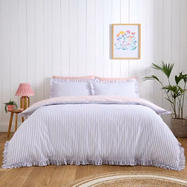Divante Striped Duvet Cover in Pink, 200 x 200 cm