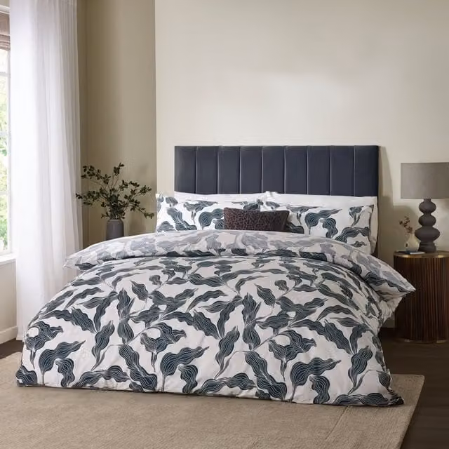 Hoem Lauro Reversible Floral Printed Duvet Cover Bedding Set in Blue and White