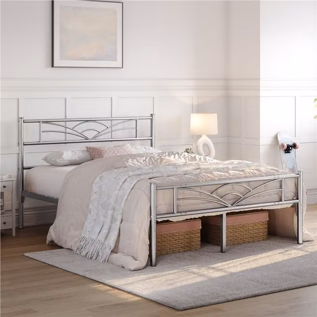 Yaheetech Modern Glossy Metal Bed Frame in Silver, 140 x 200 cm