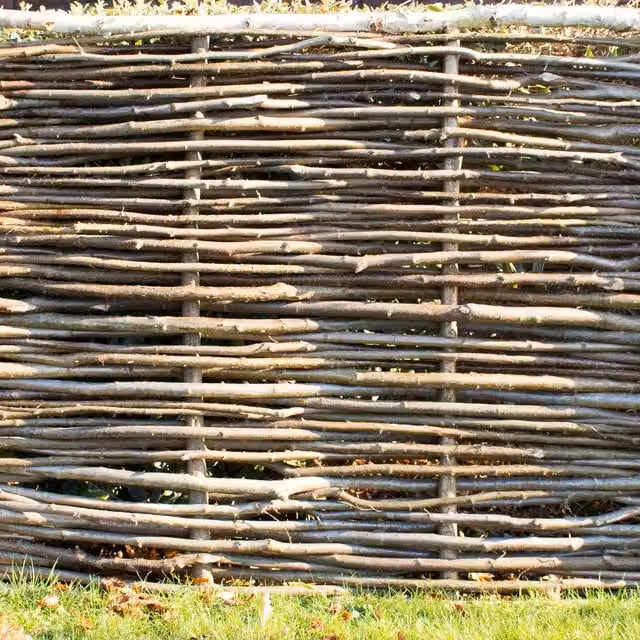 Primrose Premium Hazel Weave Hurdle Fencing Panel Birchwood Capped, Brown, H: 182.88 cm