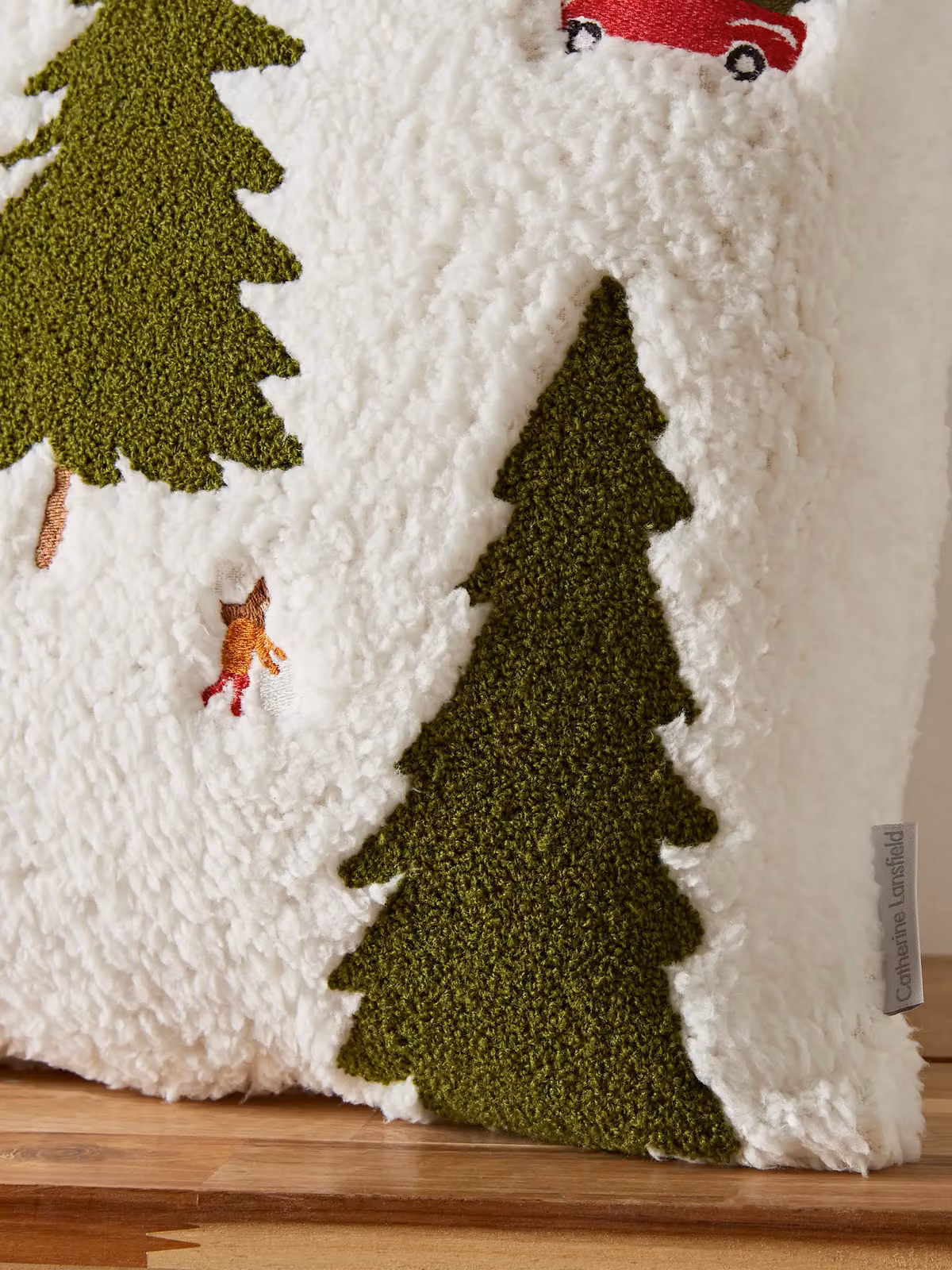 Catherine Lansfield Cosy Boucle Christmas Tree Cushion in Beige and White, W/D/H: 45 x 45 x 45 cm – 4