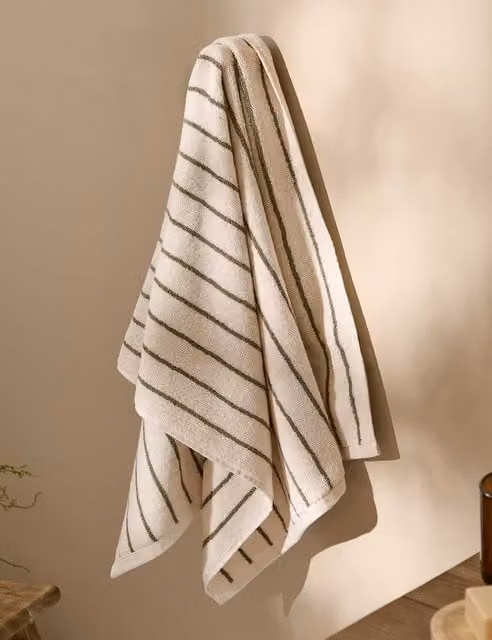 YARD Fluffy Pure Cotton Hebden Striped Bath Towel in Green and Multicolour