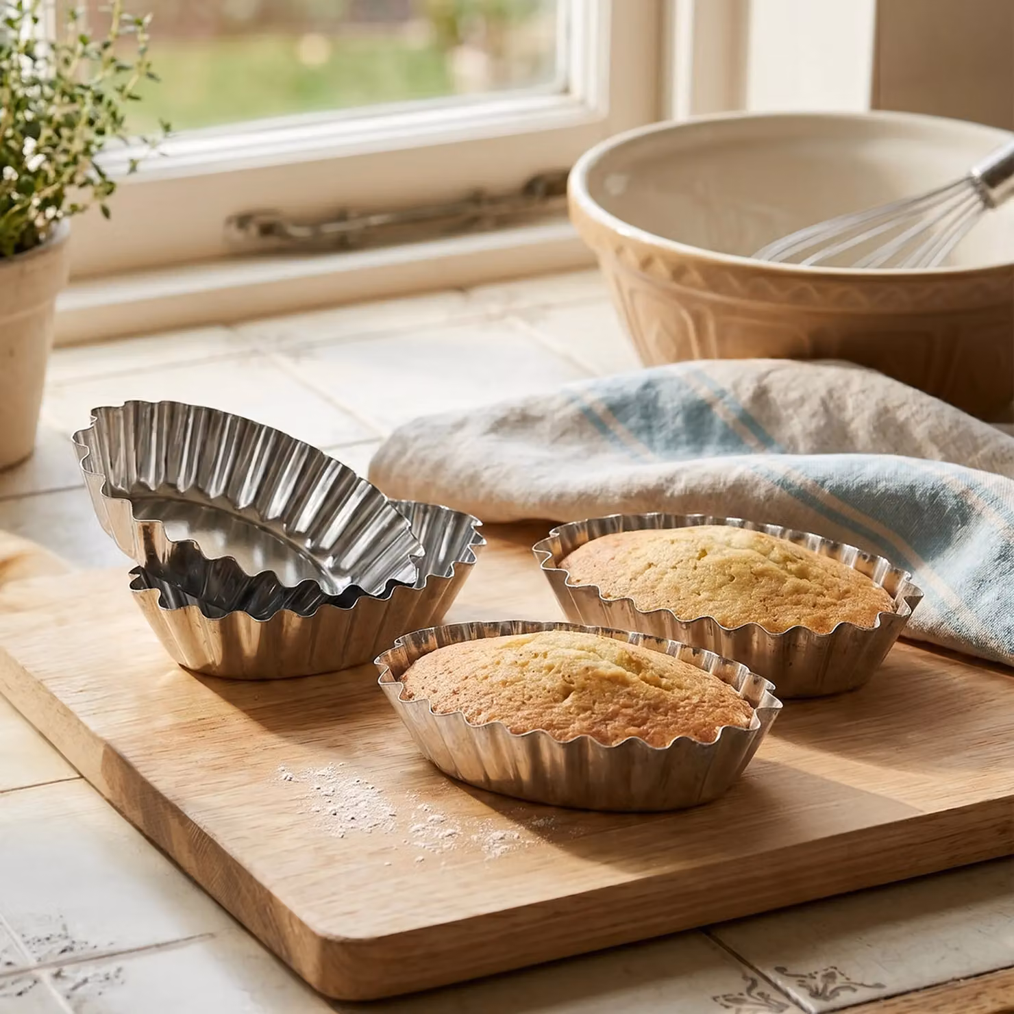 Premier Housewares Set of 4 Silver Oval Tinplate Tart Tins, W/D/H: 7 x 2 x 7 cm – 2