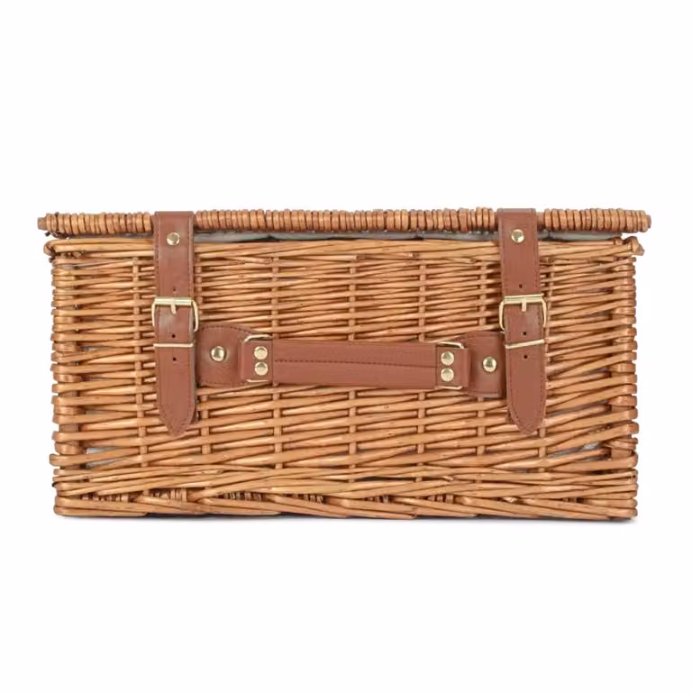 Red Hamper Classic Wicker Fitted Picnic Basket in Brown for 6 People