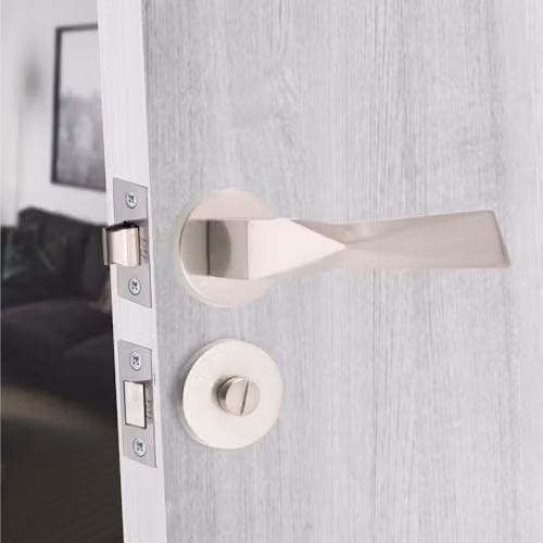Golden Grace Aura Bathroom Door Handle Set with Latch and Hinges in Chrome – 2