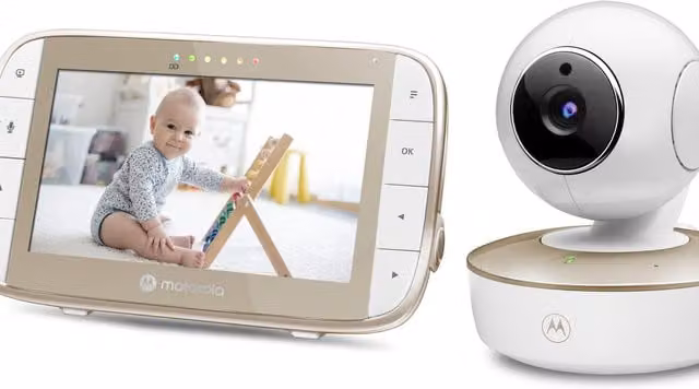 Motorola VM50G Audio Video Baby Monitor with Night Vision, Two-Way Talk and Temperature Display, White