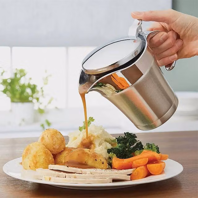 Coopers of Stortford Double Walled Stainless Steel Sauce Jug with Lid and Drip Free Spout in Silver, 500 ml