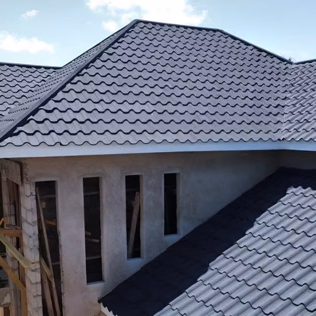Livingandhome Set of 5 Grey Asphalt Shingle Coated Metal Roofing Tiles