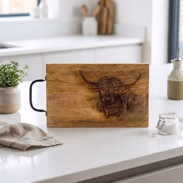 Garden Greatness Highland Cow Wooden Chopping Board, Brown and Multicolour, W: 35.3 cm, D: 19.6 cm, H: 2.0 cm