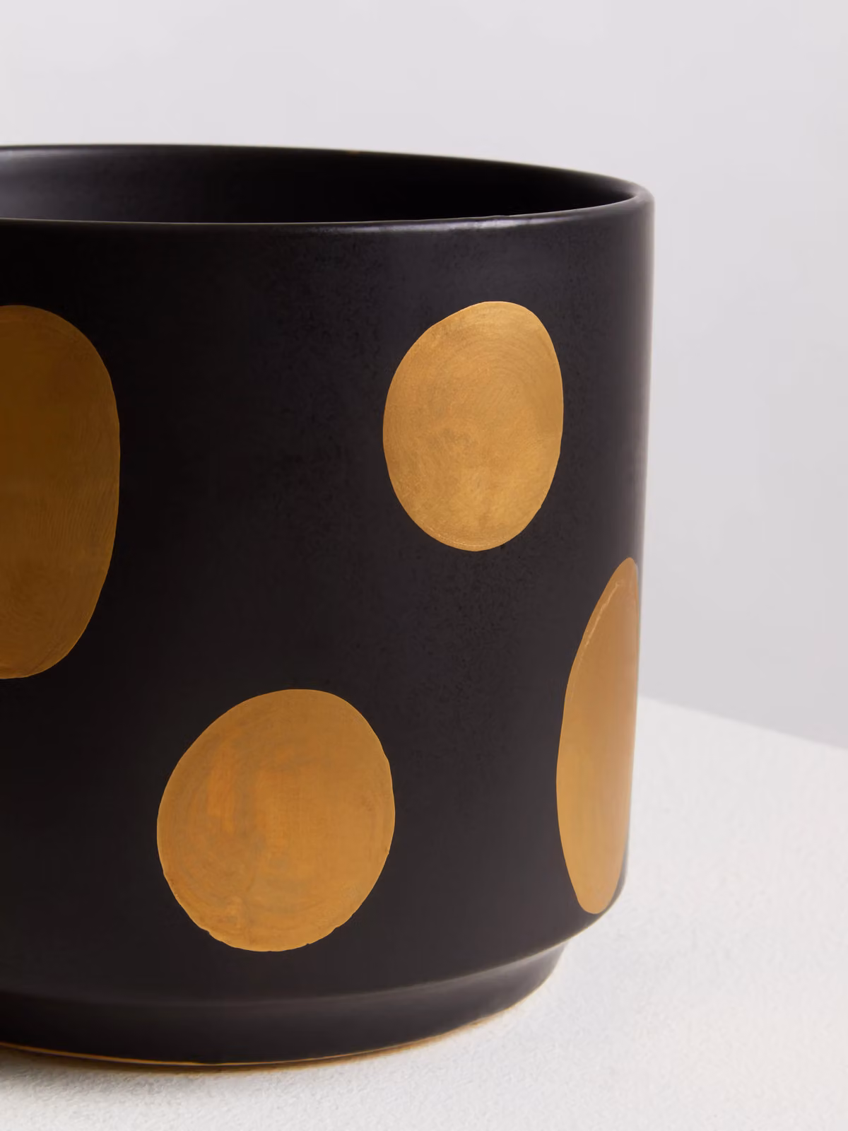 Orsina Big Speckled Ceramic Garden Pot in Black – 3