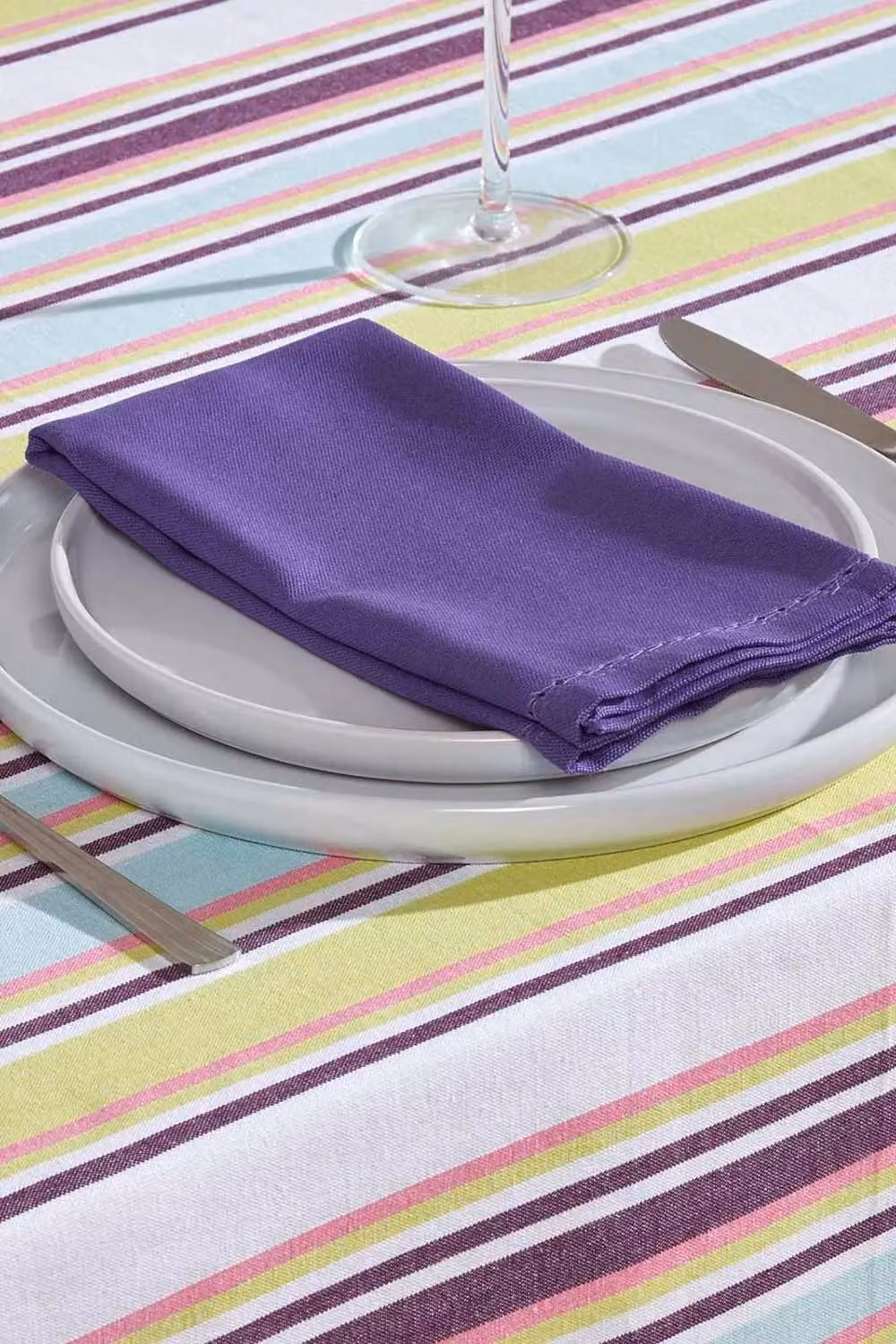 Homescapes Striped Cotton Rectangular Tablecloth in Green, Blue and White, W/D/H: 137 x 178 cm – 4