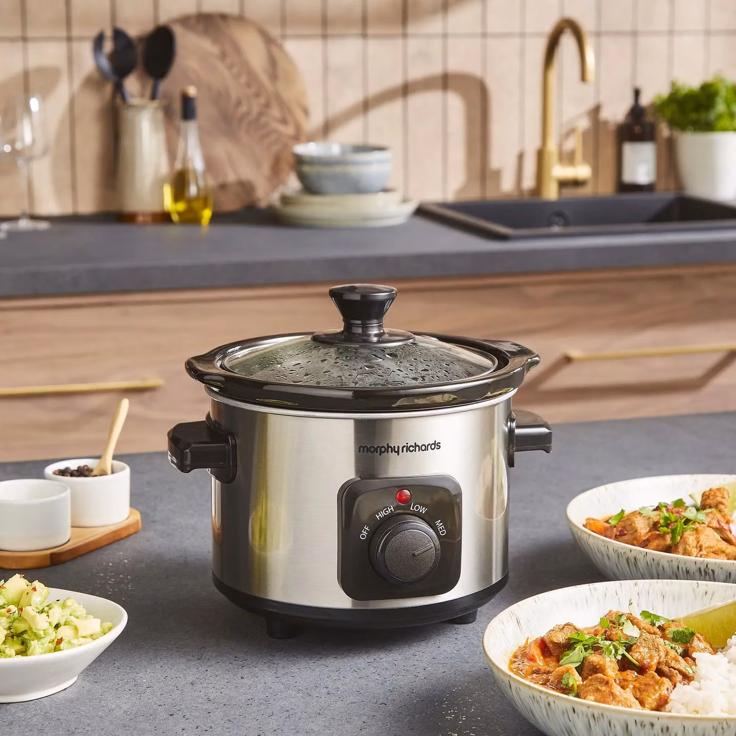 Morphy Richards 1.5L Compact Slow Cooker in Silver with Ceramic Pot and Stainless Steel Finish – 6