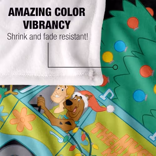 Warner Bros. Scooby Doo Mystery Machine Christmas Super Soft Fleece Throw Blanket for Children, Multicolour, W: 127.0 cm x D: 152.4 cm – 3