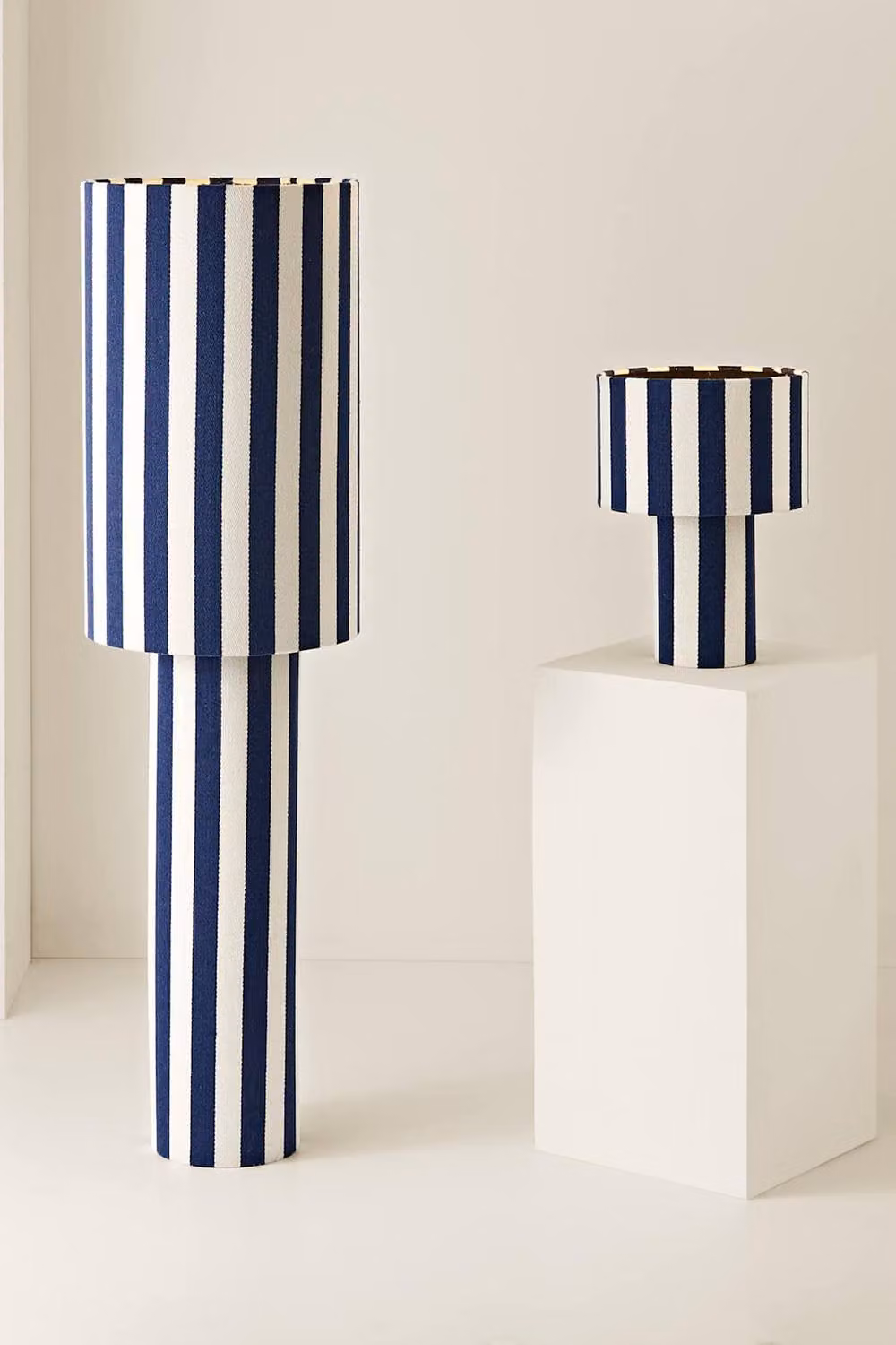 ValueLights Florence Navy Blue Fabric Linen Table Lamp with Bulb – 4