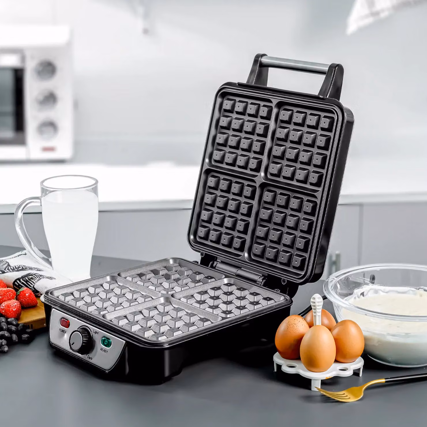 Geepas 4 Slice Non-Stick Waffle Maker in Silver – 2