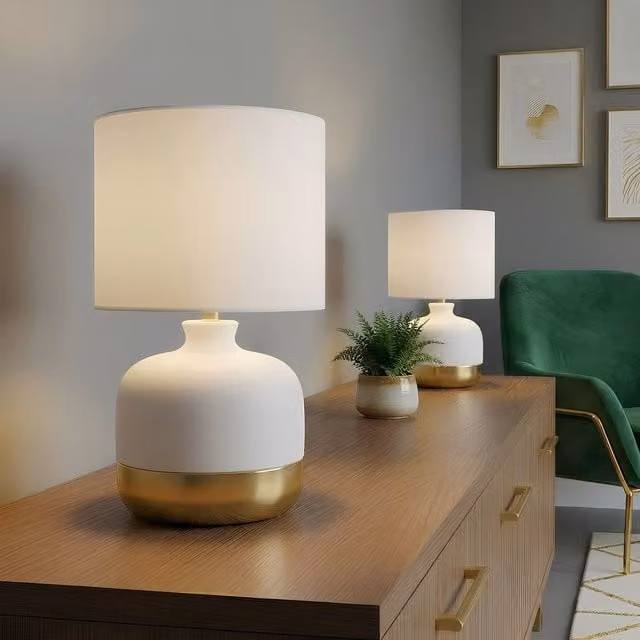 Lighting Collection White and Gold Ceramic Touch Table Lamp – 1