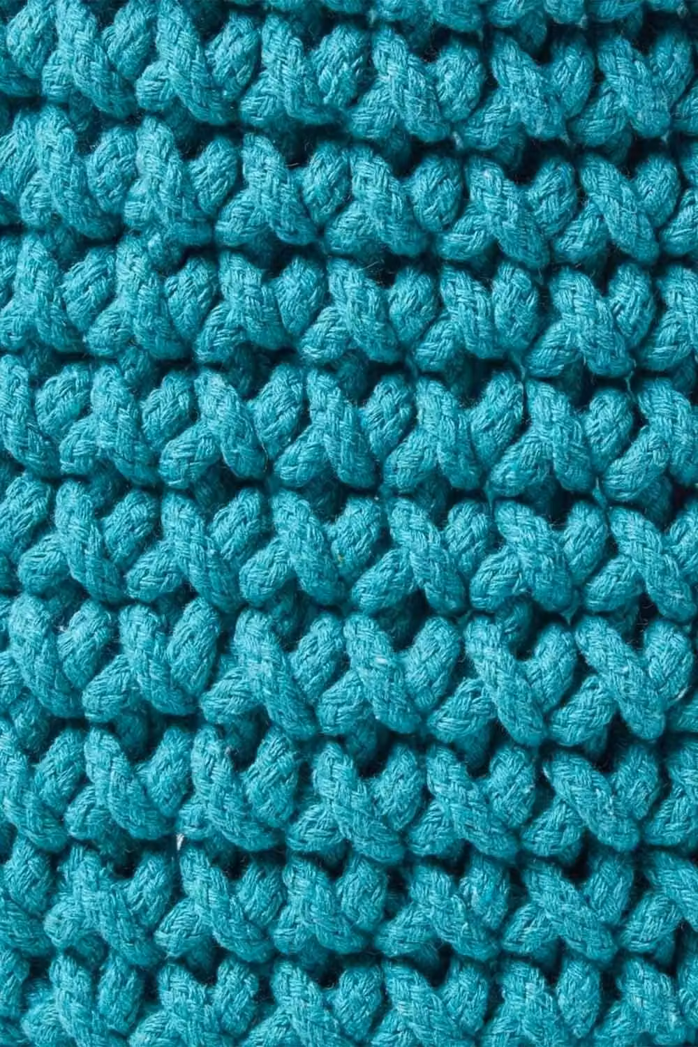 Homescapes Cotton Knitted Round Storage Basket in Green, W: 42 cm, D: 37 cm, H: 37 cm – 2