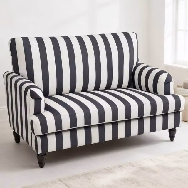 ERGOVEXA Modern Black Velvet Cuddle Chair with Armrests and Rubberwood Frame – 1