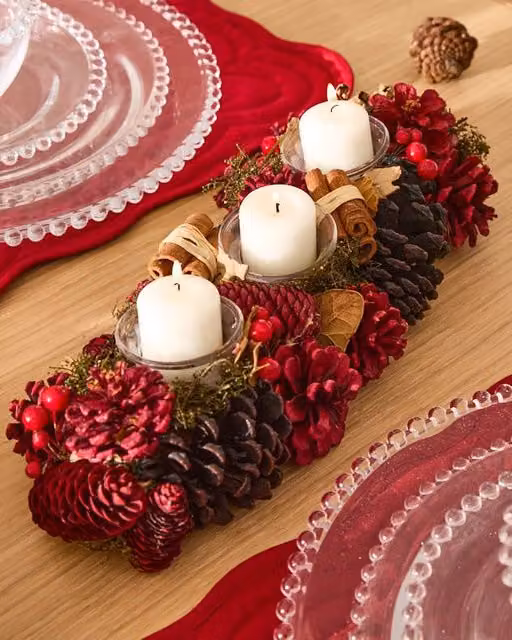 Dibor Cinnamon Pine Trio Tealight Christmas Centrepiece Candle Holder in Red – 1