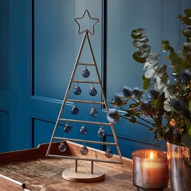 Ivyline Silver Pewter Christmas Tree Sculpture with Star, H71 x W35 x D15 cm