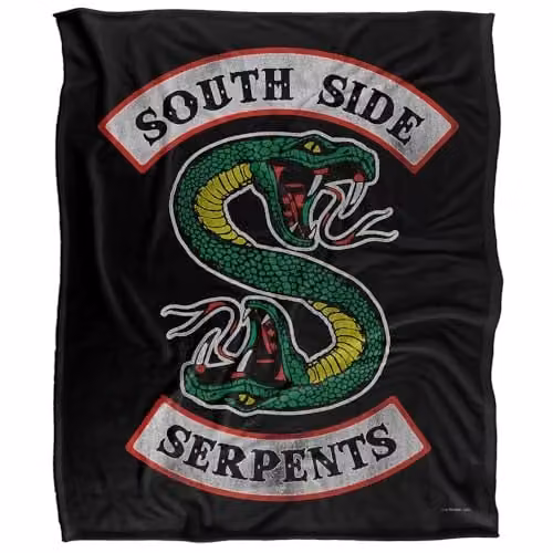 Riverdale White Super Soft Fleece Throw Blanket W/D/H: 152 x 127 cm
