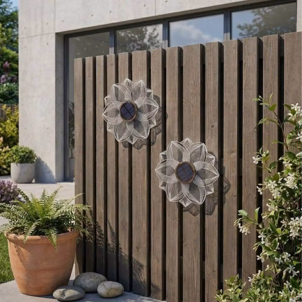 Garden Greatness Duo Bloom Solar LED Wall Mounted Fence Art Set in Multicolour and White – 2