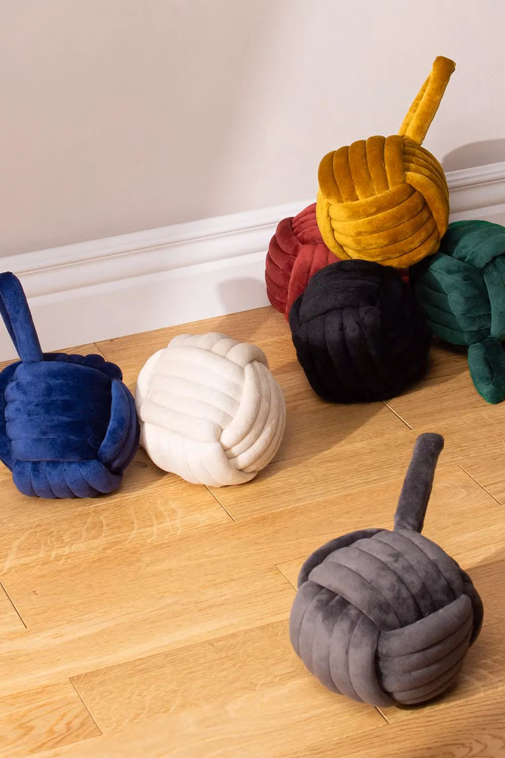 Furn Knot Entwined Velvet Novelty Door Stop in Grey, Height: 14 cm – 3