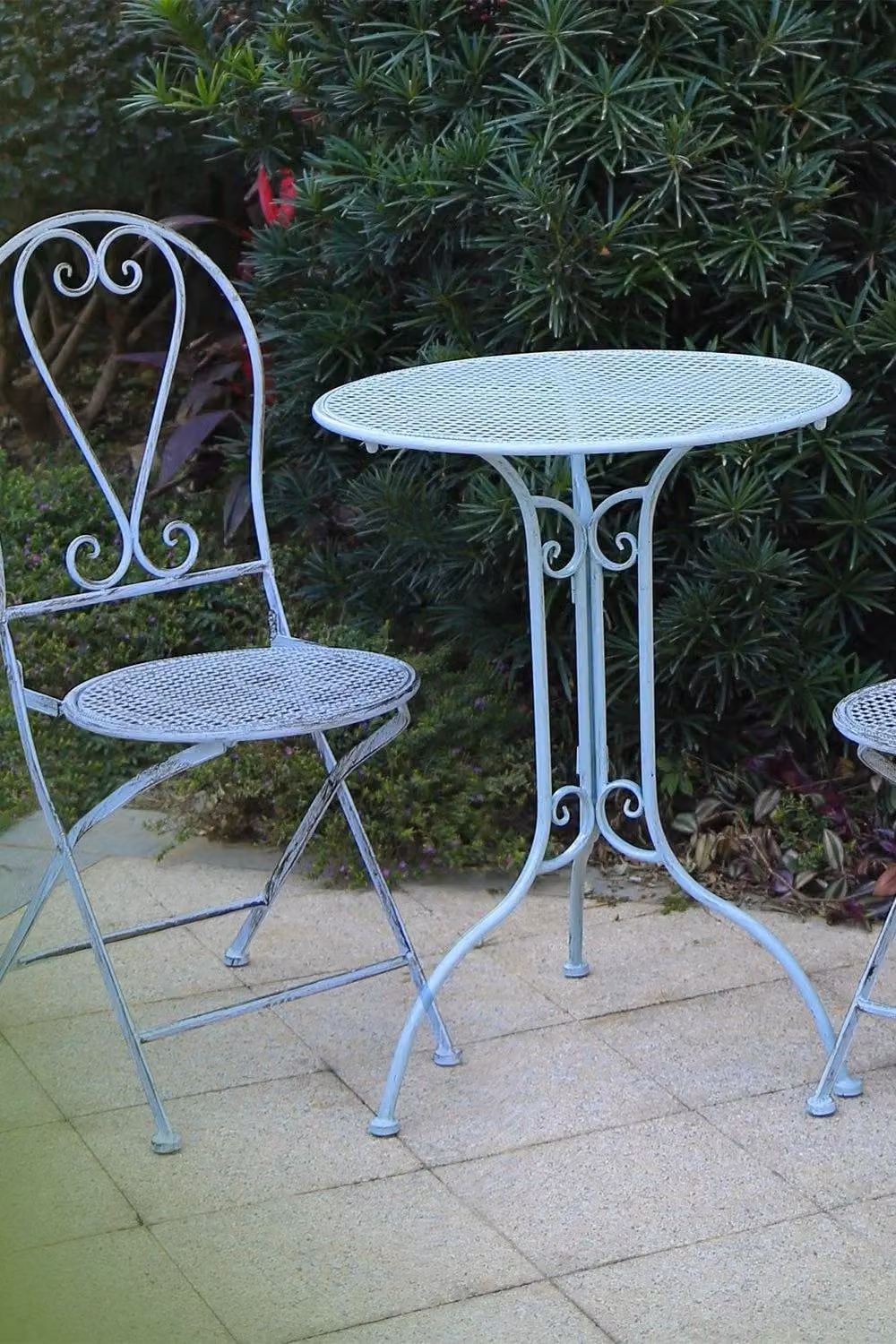 Glamhaus Metal Bistro 3 Piece Garden Furniture Set in Antique Blue – 3