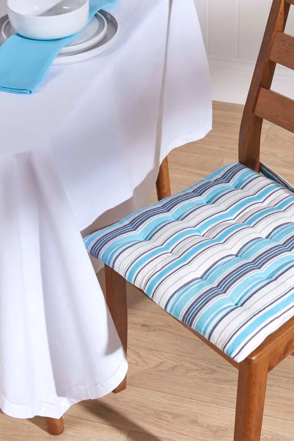 Homescapes Set of 4 Blue and White Striped Cotton Seat Pads with Ties, W/D/H: 40 x 40 x 6.5 cm – 2