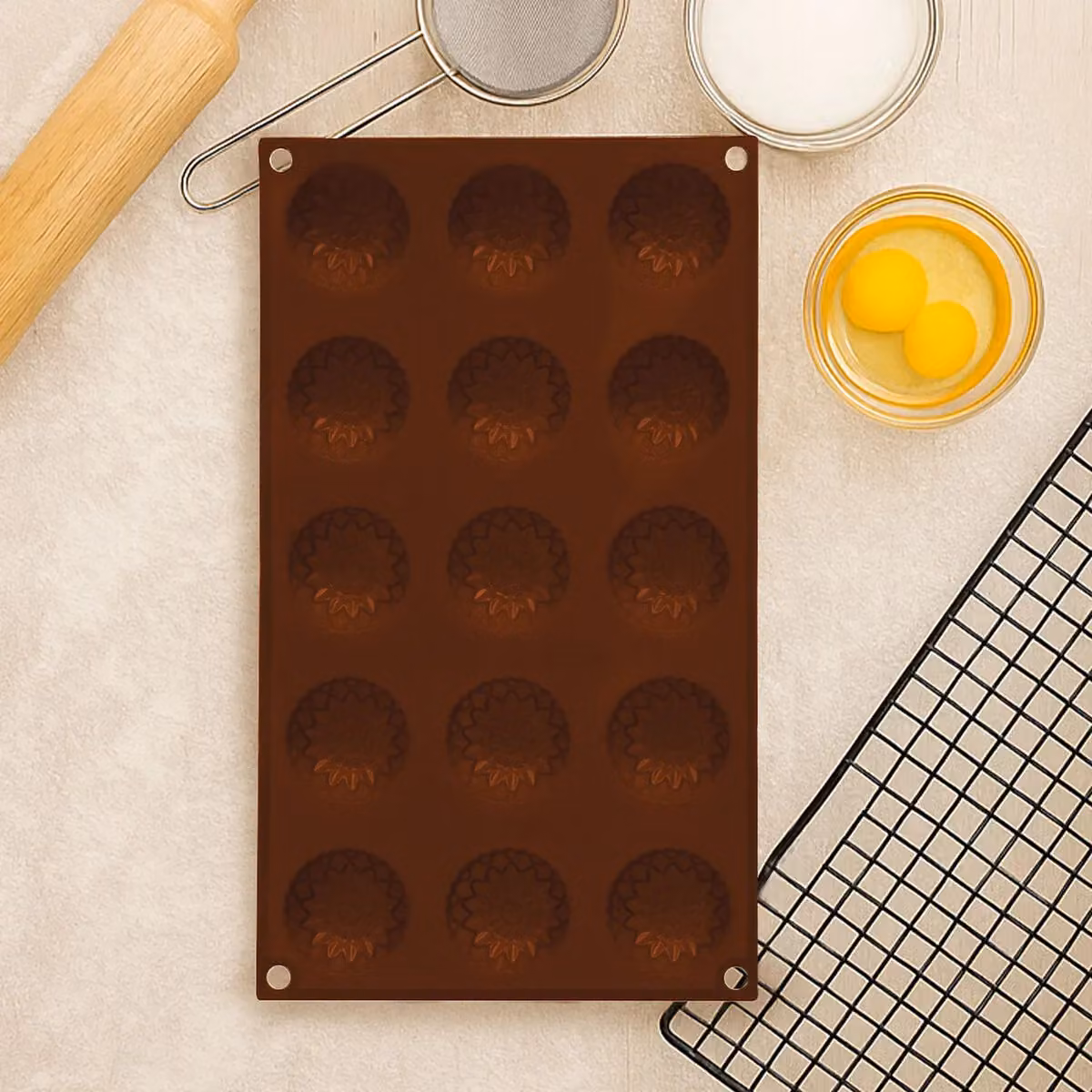 Orsina 15 Sunflower Brown Chocolate Mould, Flexible Non-Stick Silicone Tray – 2