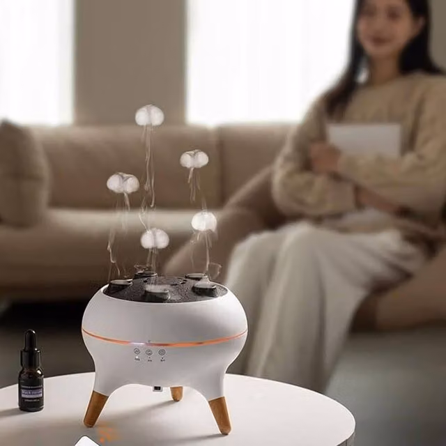 Kelvenix Dynamic Jellyfish Essential Oil Diffuser and Humidifier with Remote Control, White and Multicolour