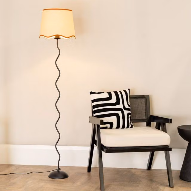 ValueLights Wiggle Black Metal Floor Lamp with Burnt Orange Fabric Scallop Trim Shade and LED Bulb, Height: 160 cm, Width: 35 cm, Depth: 35 cm – 2