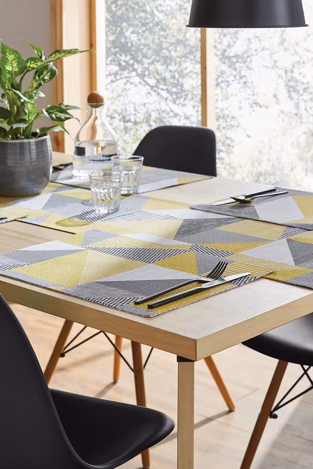 Catherine Lansfield Larsson Geo Wipe Clean Placemats, Two Pack, Yellow – 2