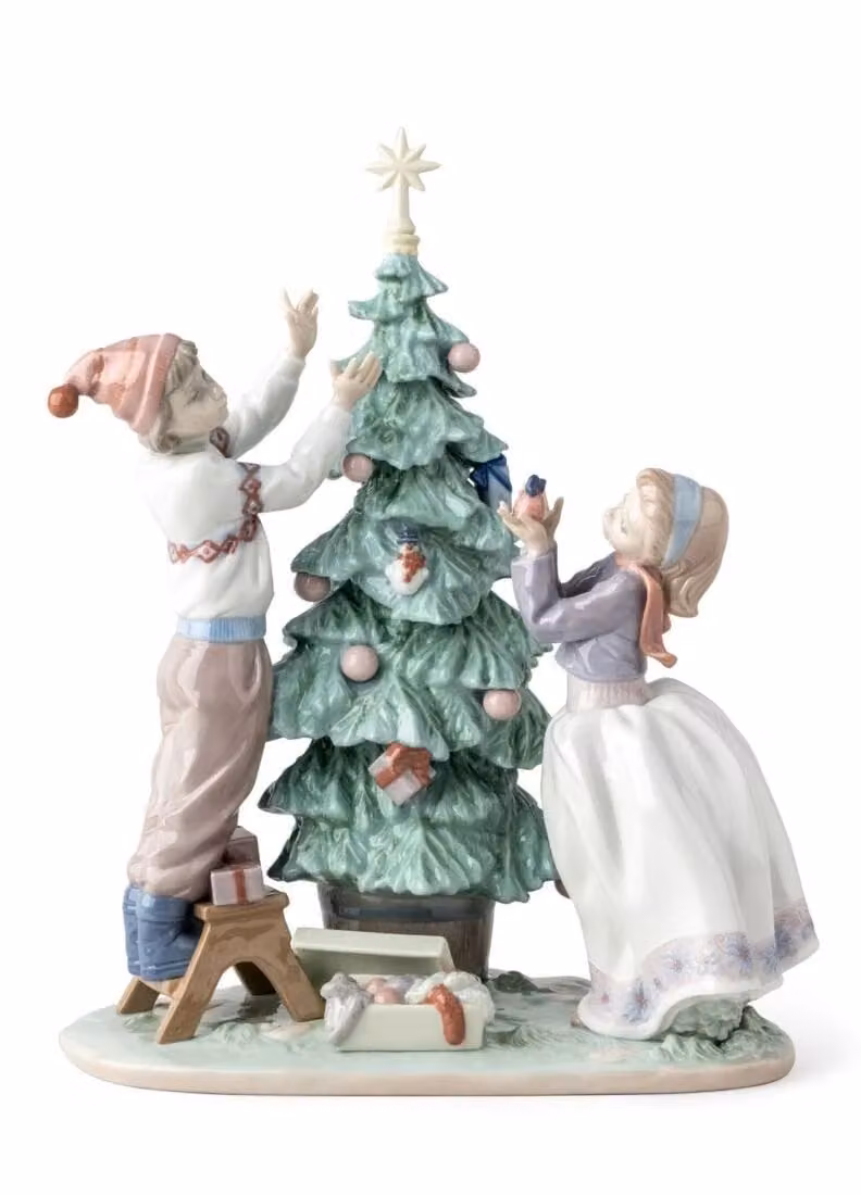 Lladró Trimming The Tree Multicolour Porcelain Christmas Figurine