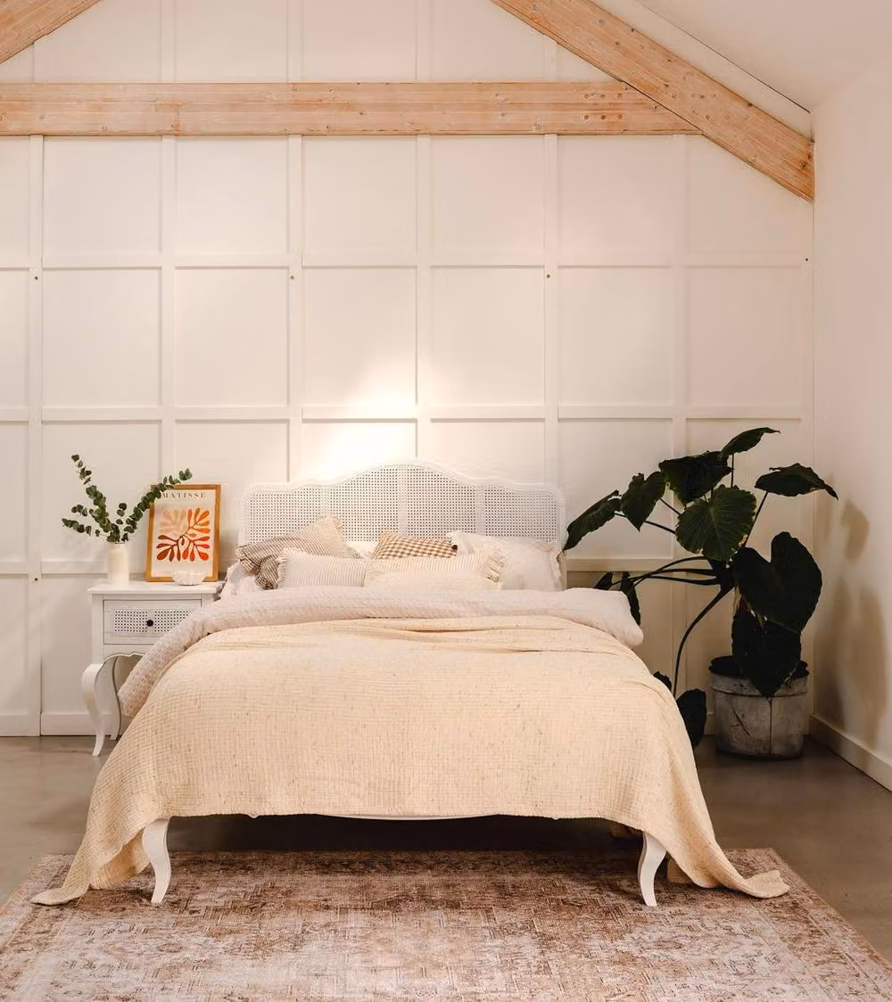 Statement Furniture Louis Double 4ft6 Bed Frame in White Solid Oak with Rattan Cane Headboard, W/D/H: 205 x 140 x 124 cm – 2