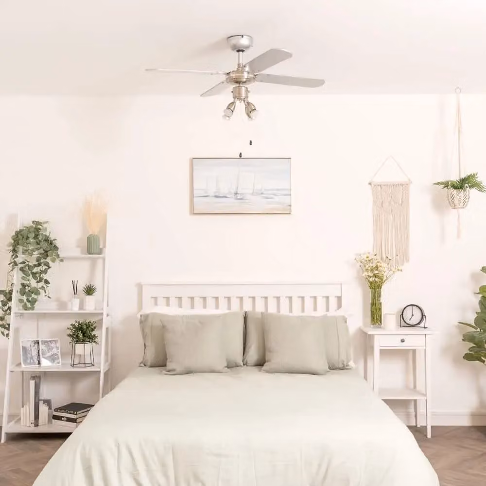 ValueLights Scimitar 4-Blade Ceiling Light Fan with Remote Control, Chrome and Black, Silver