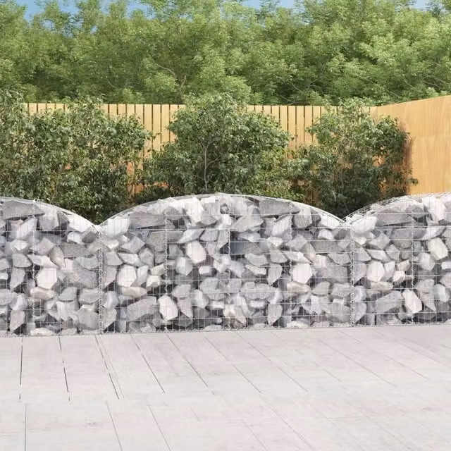 Berkfield Home Arched Gabion Basket in Silver Galvanised Steel, W: 200 cm, D: 50 cm, H: 80-100 cm – 1