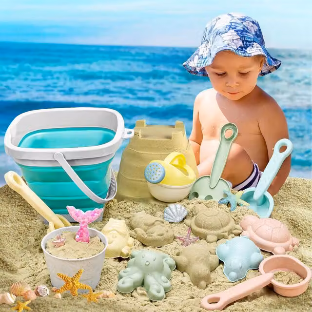 Smartbies Multicolour Plastic Bucket and Spade Set for Creative Sand Play
