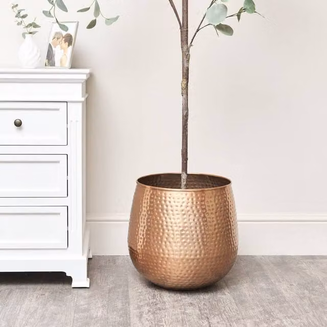 Melody Maison Large Copper Hammered Metal Planter in Orange